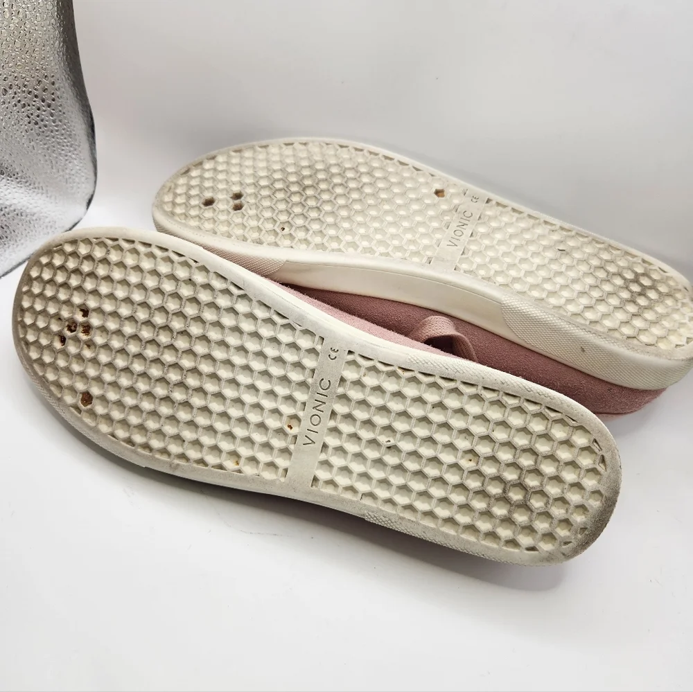 Vionic brinly sneakers